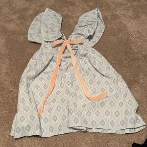 Really pretty blue dress with bow in front